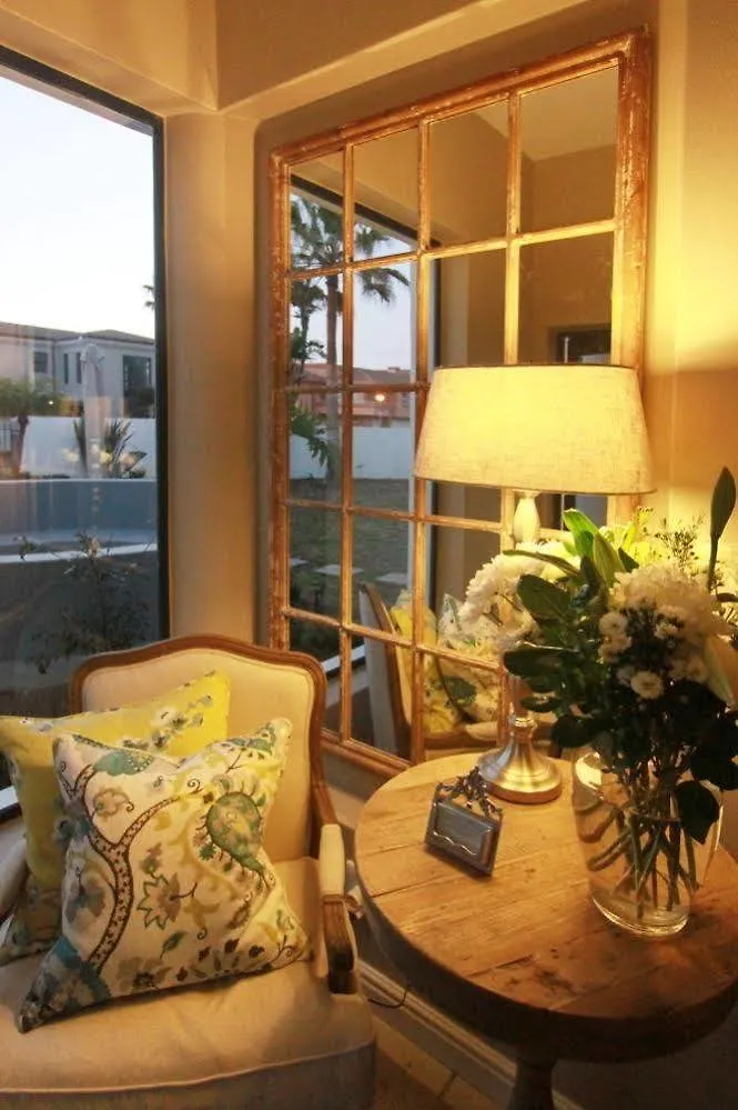 Sunset Beach Lodge & Spa Bloubergstrand