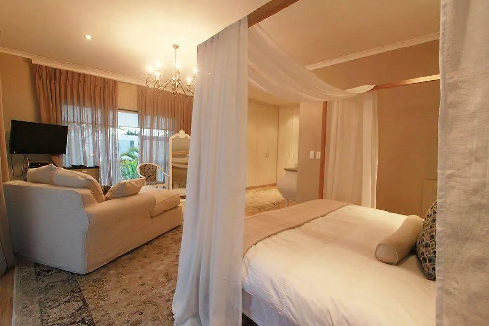 Sunset Beach Lodge & Spa Bloubergstrand
