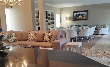 Ξενοδοχείο Sunset Beach Lodge & Spa Bloubergstrand