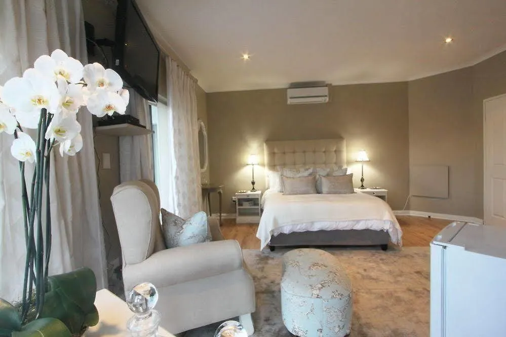 Sunset Beach Lodge & Spa Bloubergstrand 4*,  Νότια Αφρική