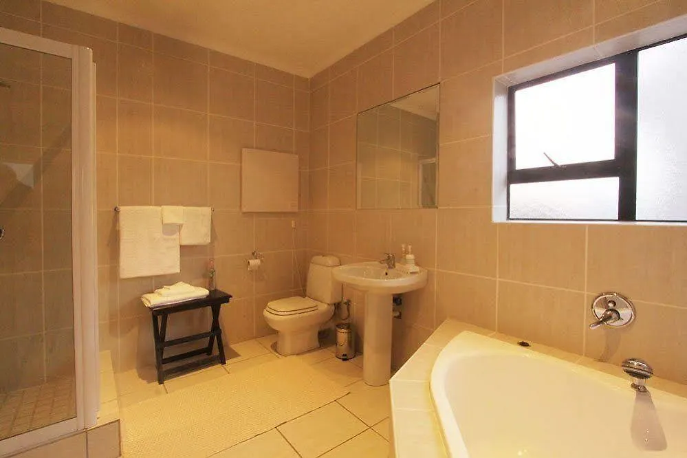 Sunset Beach Lodge & Spa Bloubergstrand Ξενοδοχείο